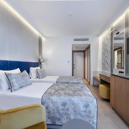 Rezort Pgs Rose (adults Only) 5*
